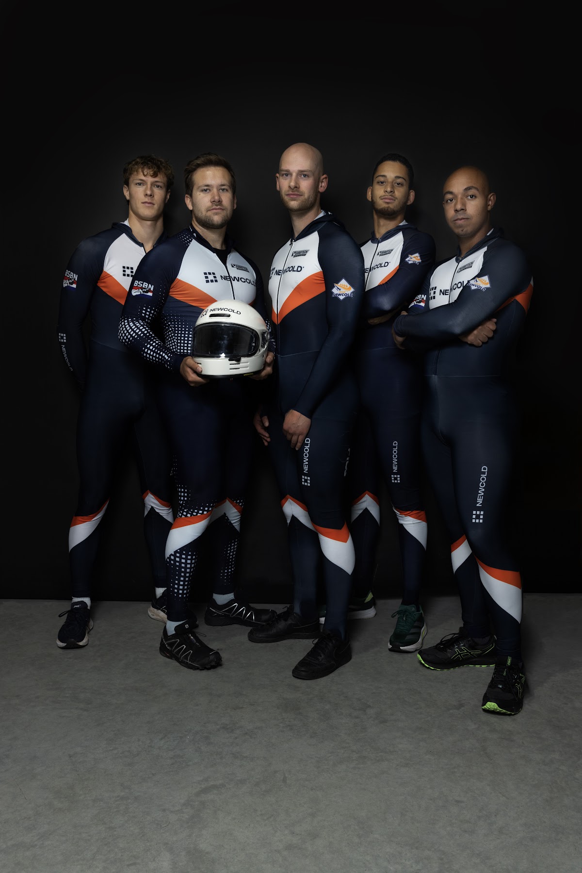 The Dutch bobsleigh crew in team portrait